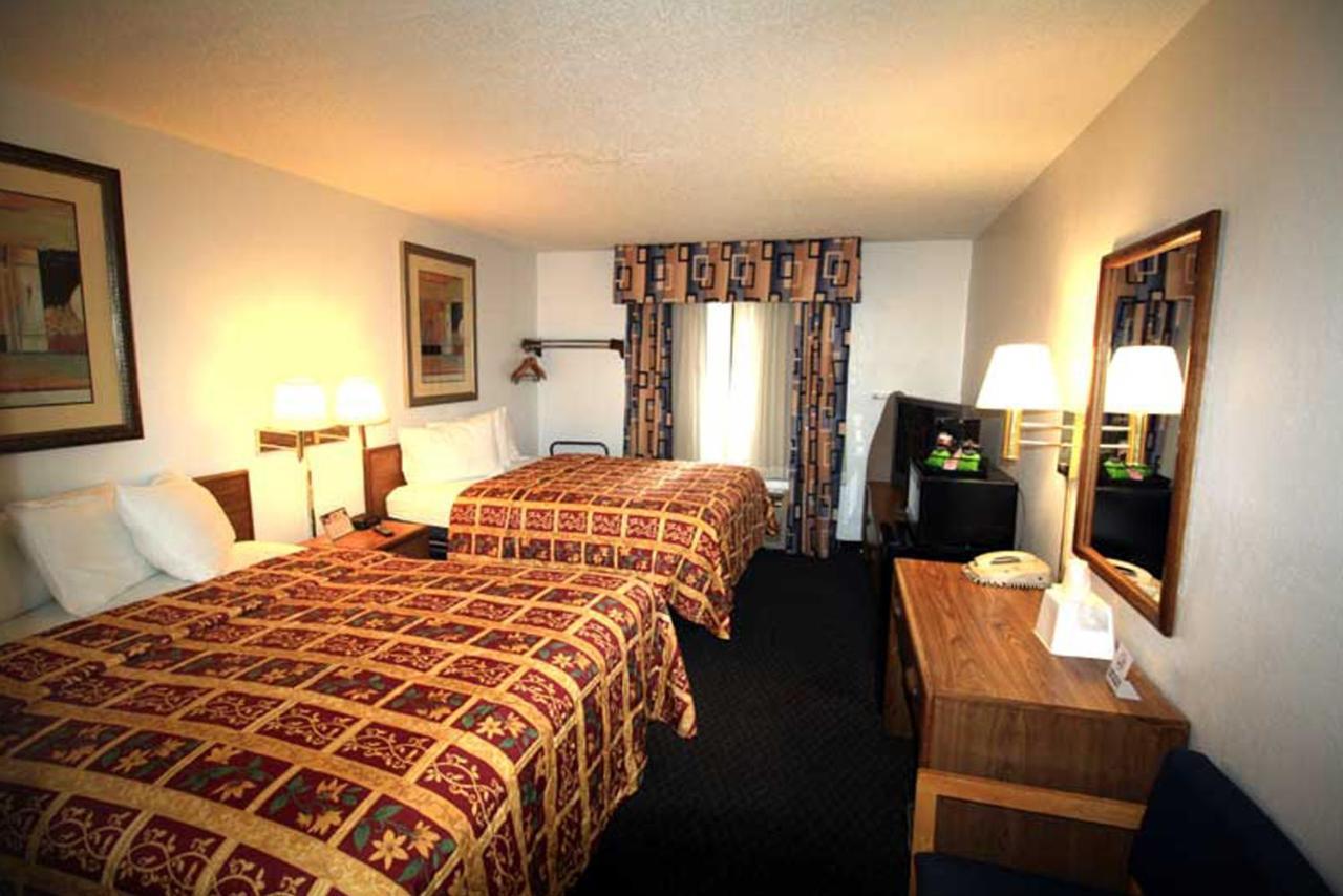 Norwood Inn And Suites - Minneapolis-St Paul Roseville Bagian luar foto