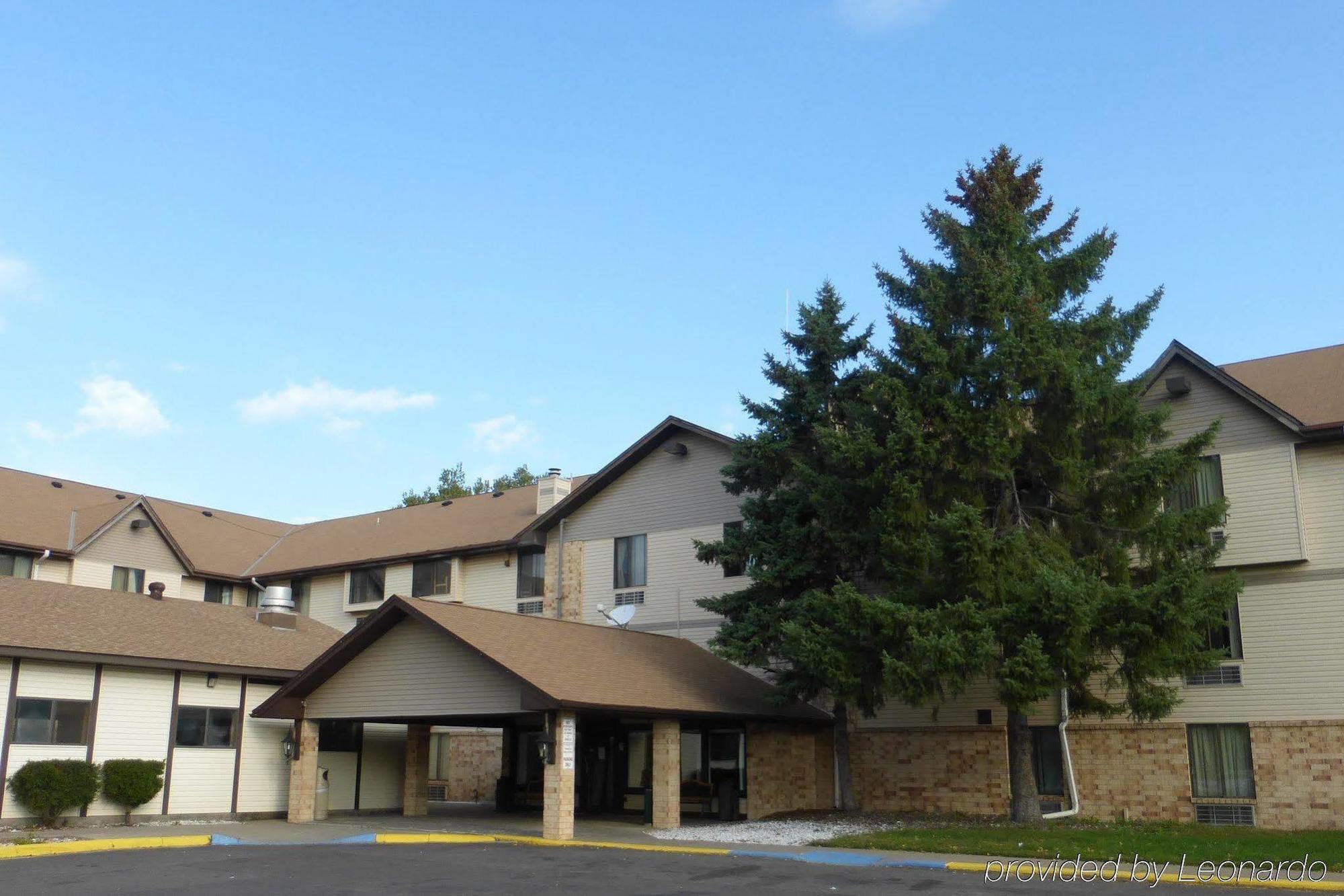 Norwood Inn And Suites - Minneapolis-St Paul Roseville Bagian luar foto
