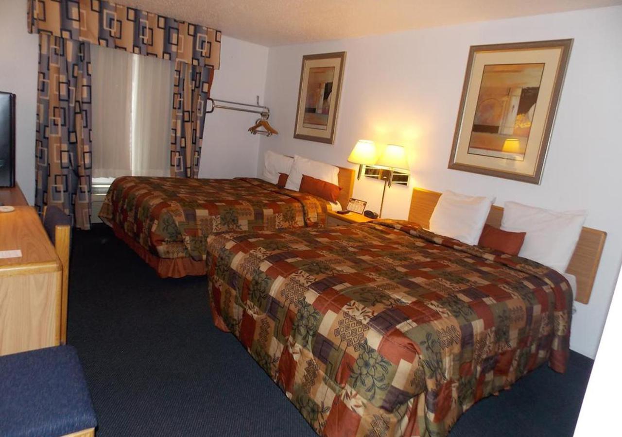 Norwood Inn And Suites - Minneapolis-St Paul Roseville Bagian luar foto