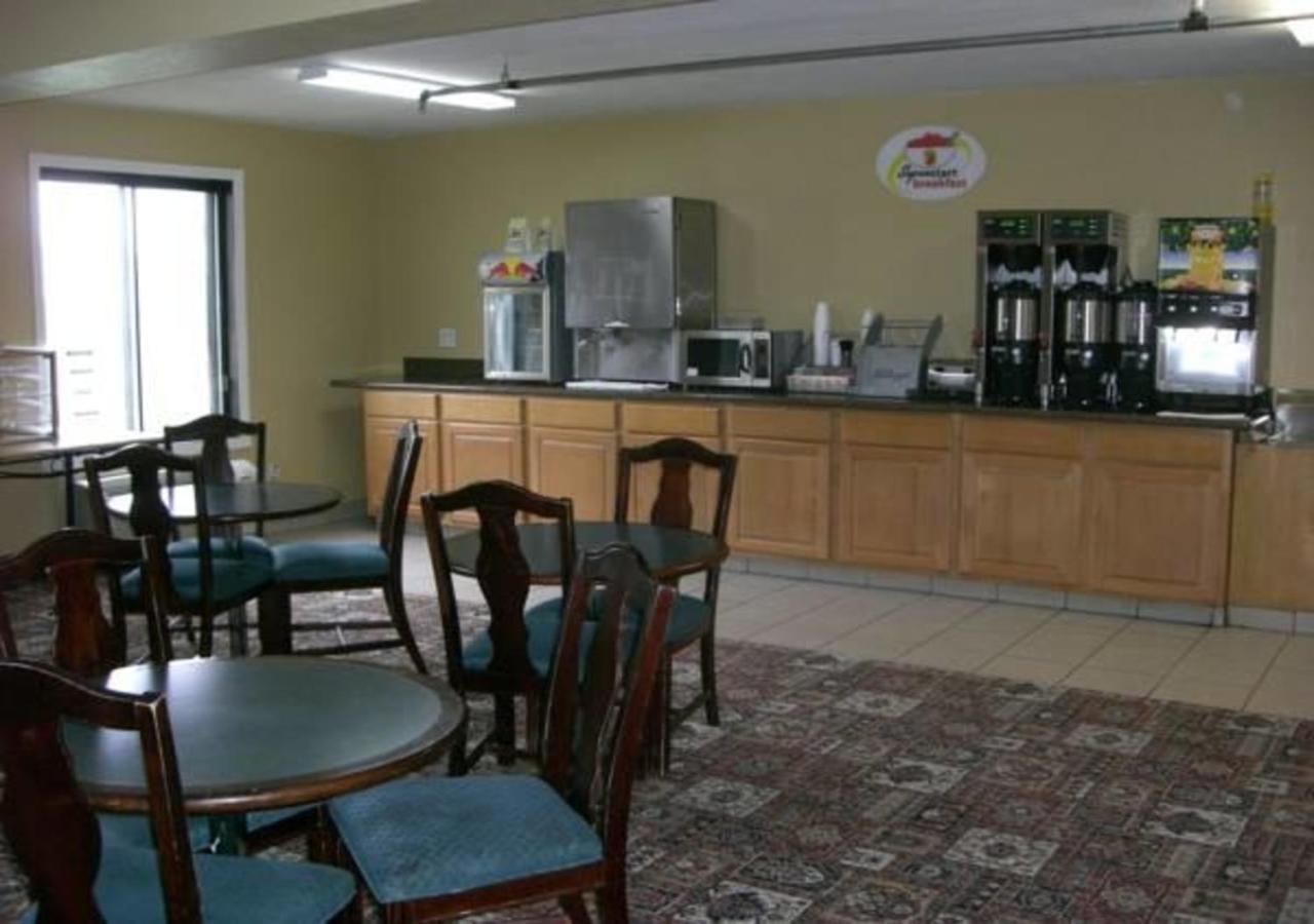 Norwood Inn And Suites - Minneapolis-St Paul Roseville Bagian luar foto